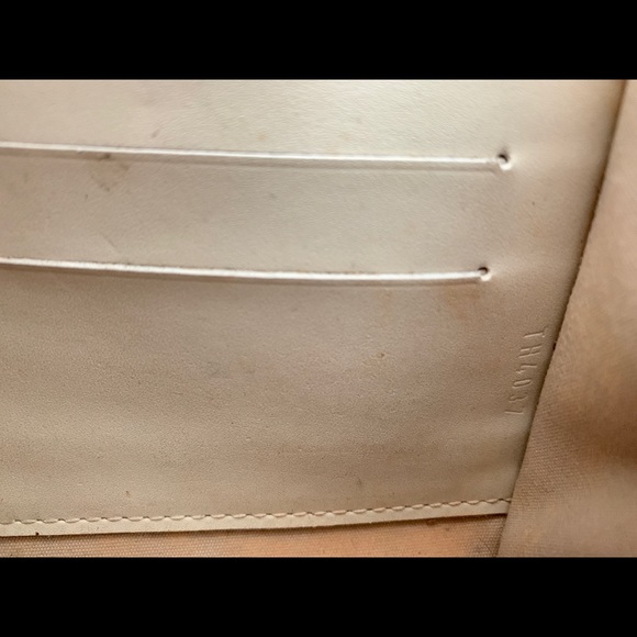 Louis Vuitton Perle Monogram Vernis Sunset Blvd - Picture 10 of 10